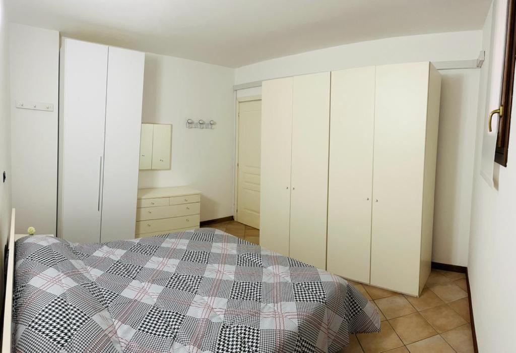 Appartamento Centro Storico Conegliano Luaran gambar